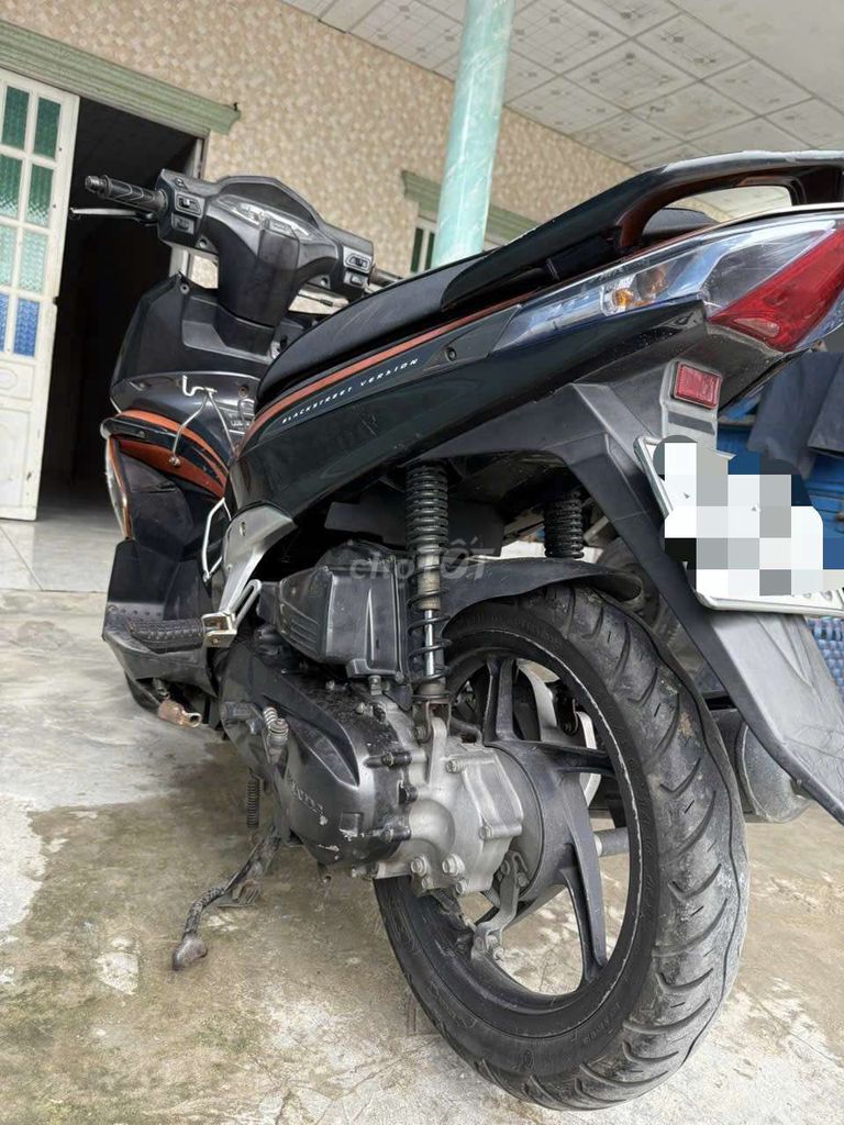 Honda Air Blade thái 2009 Cam Đen. Mua bán Xe máy tại Thành phố Vĩnh Long Vĩnh Long được đăng bởi Lữ Quốc Huynh hình 6