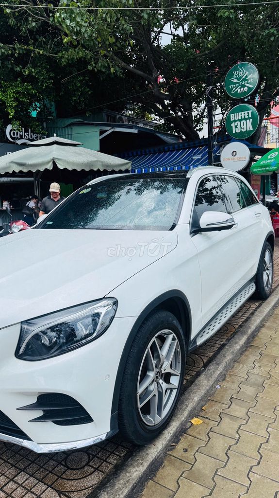 Mercedes Benz GLC 2019 300 4Matic - 67999 km. Mua bán Ô tô tại Quận Bình Thạnh Tp Hồ Chí Minh được đăng bởi Nguyễn Hùng hình 2