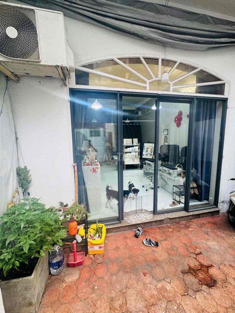 CHO THUÊ MẶT BẰNG 45M2 - LỐI ĐI RIÊNG - SƠN MỚI SẠCH SẼ - Ở LẠI