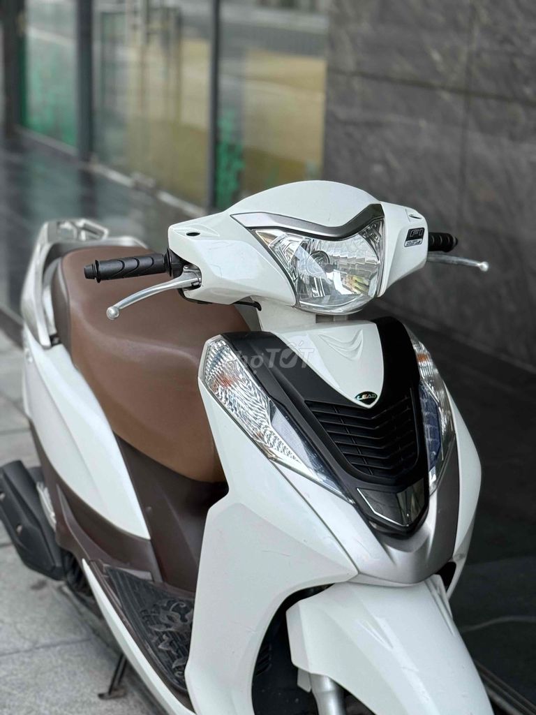 Lead125 Trắng Nâu Nguyên Bản đẹp biển Hn Lead. Mua bán Xe máy tại Quận Ba Đình Hà Nội được đăng bởi Xe Máy Nam Thi hình 6