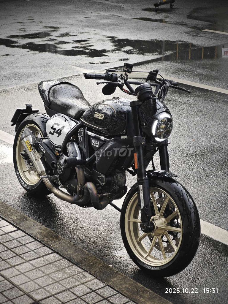 Ducati cafe racer chưa từng ra khỏi thành phố. Mua bán Xe máy tại Thành phố Thủ Đức Tp Hồ Chí Minh được đăng bởi Tonkin hình 2