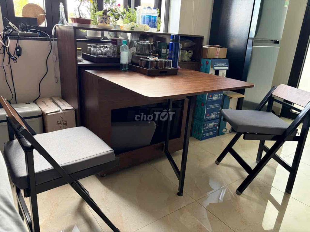 Cần bán bộ bàn ăn thông minh. Mua bán Bàn ghế tại Quận Hải Châu Đà Nẵng được đăng bởi Võ hoàng vũ hình 1