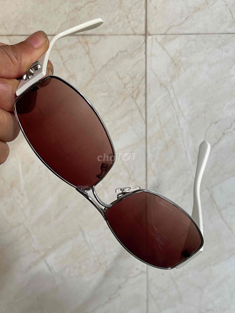 Kính râm Chrome Hearts Unisex Nhật. Mua bán Phụ kiện thời trang khác tại Thành phố Huế Thừa Thiên Huế được đăng bởi A Na hình 1
