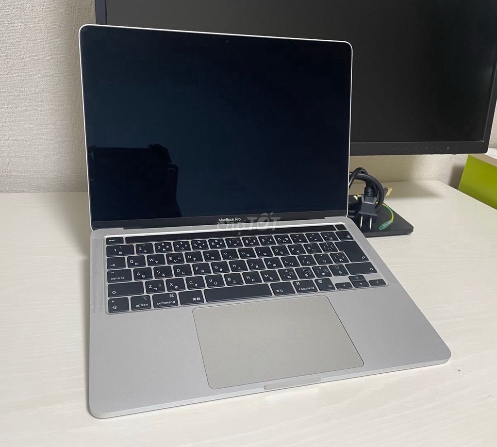 Apple MacBook Pro  M1 13.3'' 16GB/256GB Bạc 98-99%. Mua bán Laptop tại Quận Thanh Xuân Hà Nội được đăng bởi Chí Nguyễn hình 1