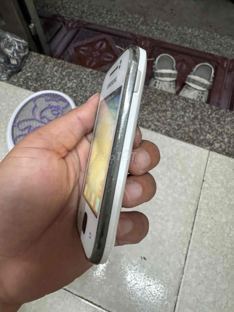 Samsung Galaxy Y S5360 Trắng nhỏ gọn. Mua bán Điện thoại tại Quận 12 Tp Hồ Chí Minh được đăng bởi KHANG hình 1