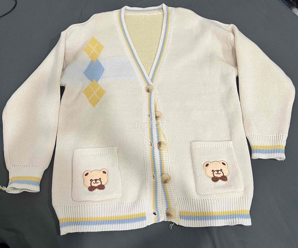 Áo khoác cardigan Nữ. Mua bán Quần áo tại Thành phố Dĩ An Bình Dương được đăng bởi Tuyền chu hình 1