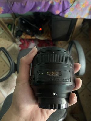 Lens nikon 85G