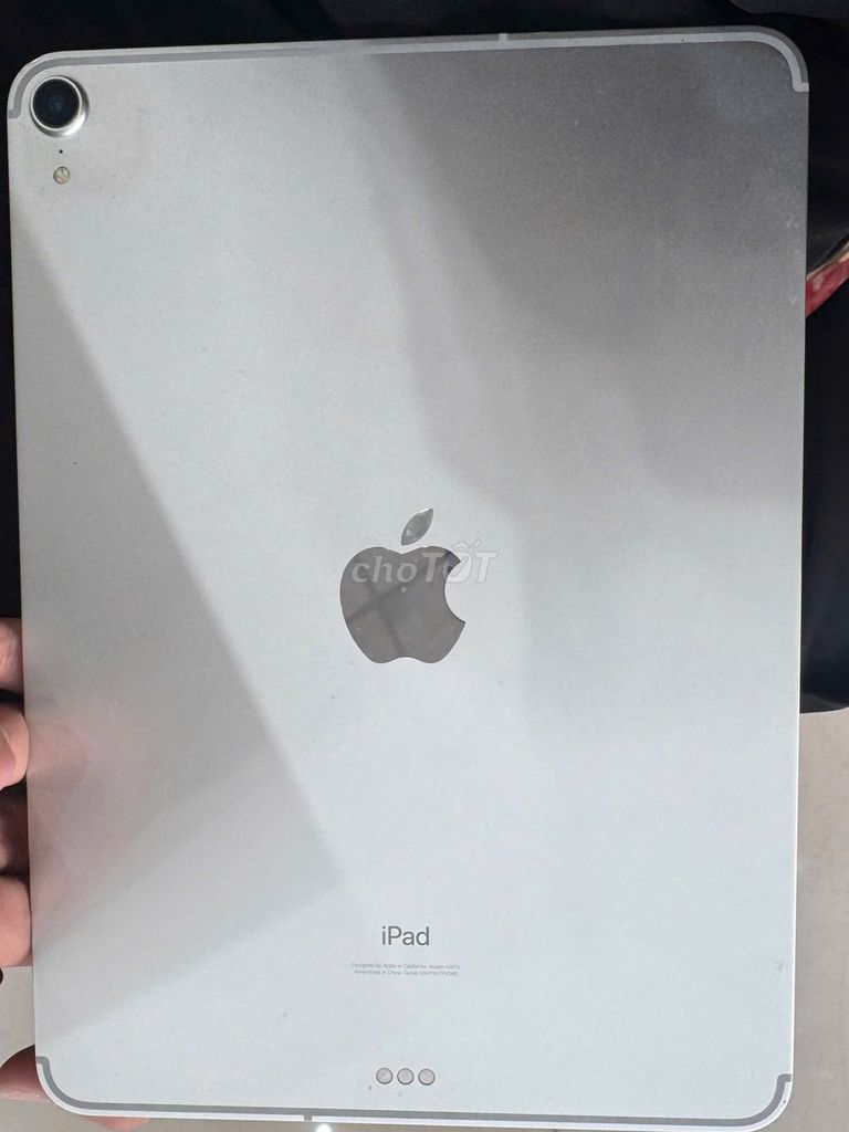 Thanh lý iPad Pro 11" Bao mượt giá rẻ dùng tốt. Mua bán Máy tính bảng tại Quận 7 Tp Hồ Chí Minh được đăng bởi Dao Ngoc hình 1