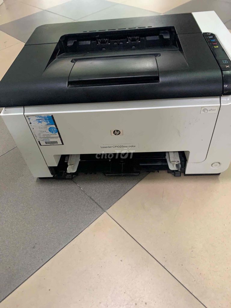 Máy in màu HP LaserJet CP1025nw đã qua sử dụng. Mua bán Đồ dùng văn phòng tại Quận Hải Châu Đà Nẵng được đăng bởi Lê văn Tuyển hình 1