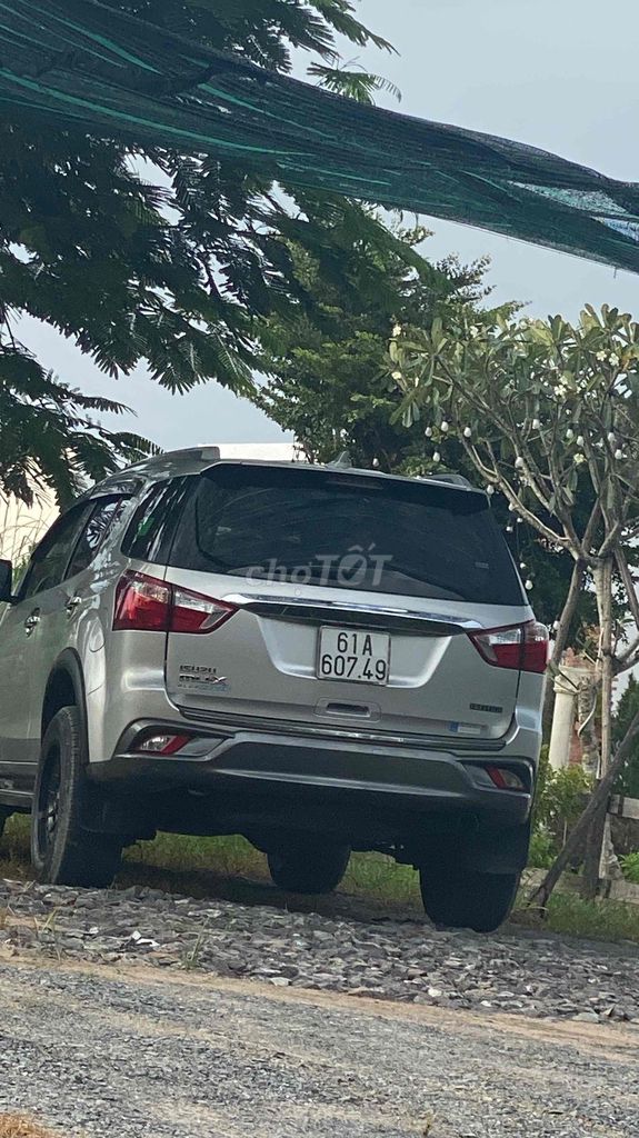 Isuzu Mu X 2019 1.9 4X2 AT - 11900 km. Mua bán Ô tô tại Thành phố Thuận An Bình Dương được đăng bởi Nhật Nam hình 12
