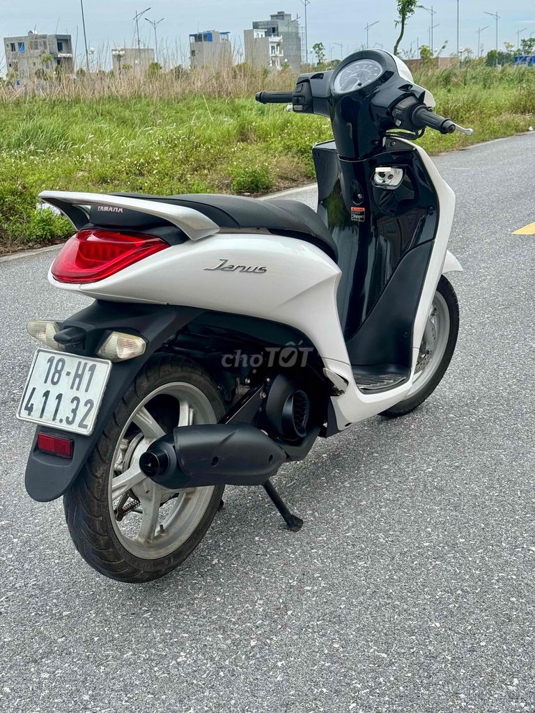 Yamaha Janus 2017 125cc Trắng. Mua bán Xe máy tại Thành phố Nam Định Nam Định được đăng bởi  long việt  hình 5