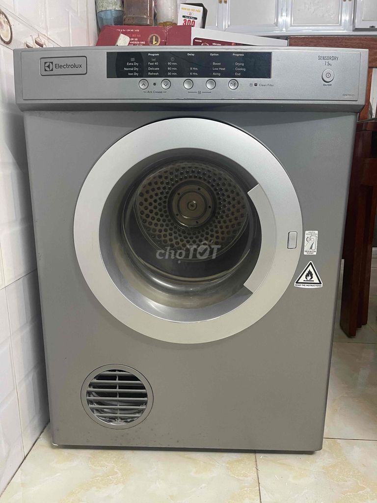 Nhà bán Máy sấy quần áo Electrolux mới 98% rất tôt. Mua bán Máy giặt tại Quận Hồng Bàng Hải Phòng được đăng bởi thanh hình 1
