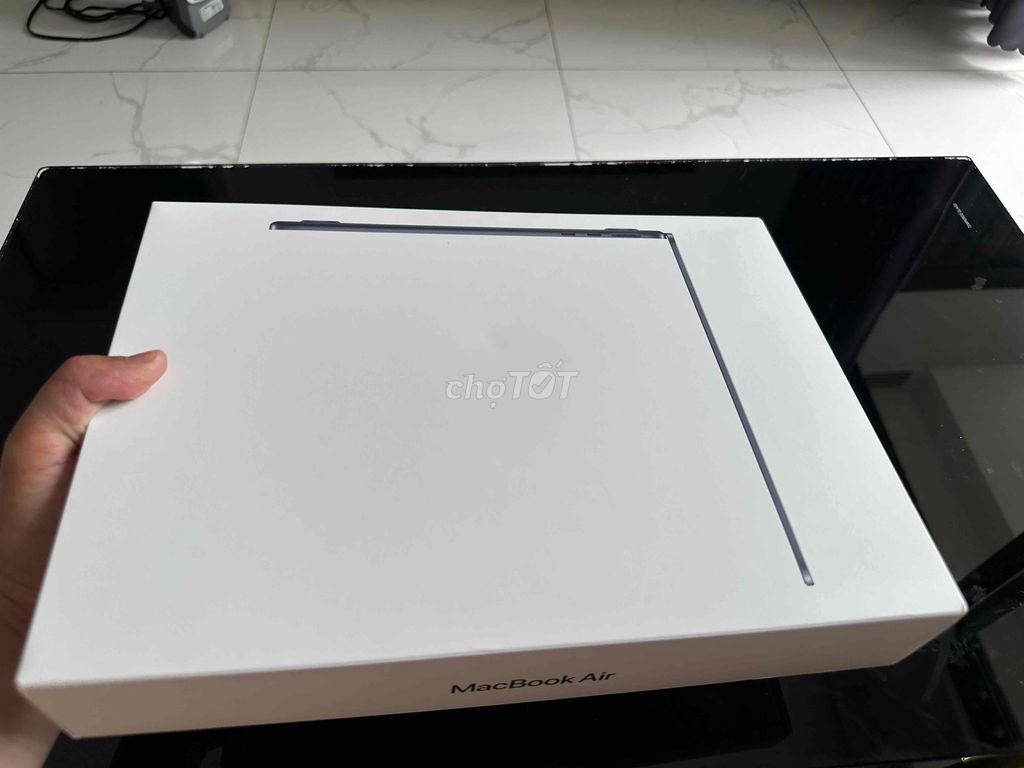 Apple MacBook Air M5 16GB/512GB Midnight. Mua bán Laptop tại Thành phố Dĩ An Bình Dương được đăng bởi Hàng Xách Tay Mỹ hình 1