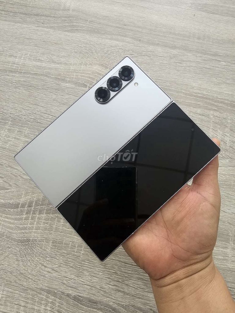 Về em Samsung Z fold6 2sim 12/256gb zin đẹp 99%. Mua bán Điện thoại tại Quận Gò Vấp Tp Hồ Chí Minh được đăng bởi Cửa hàng  KGPHONE STORE hình 1