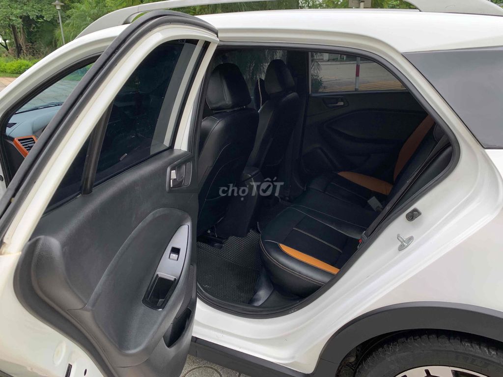 Em cần bán Hyundai i20 2016 1.4 AT. Mua bán Ô tô tại Quận Hà Đông Hà Nội được đăng bởi Vạn Phúc hình 5