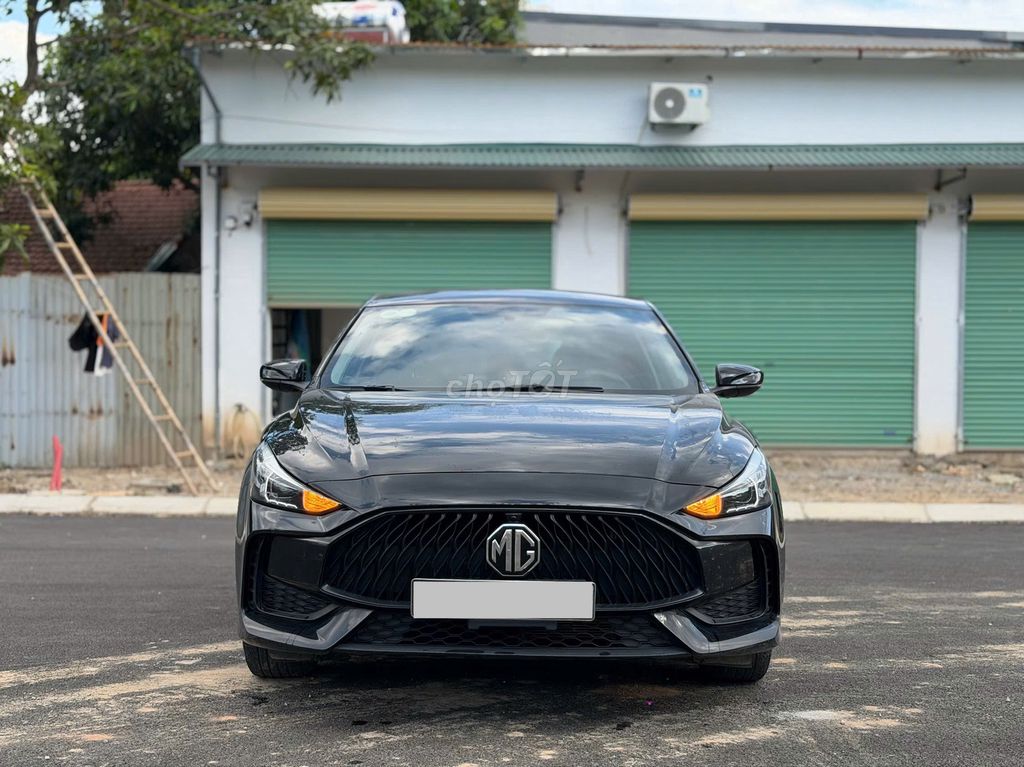 MG MG5 STD 2022 черный 38 тыс. км