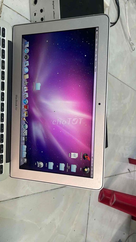 thanh lý 4 con macbook ari cuối năm