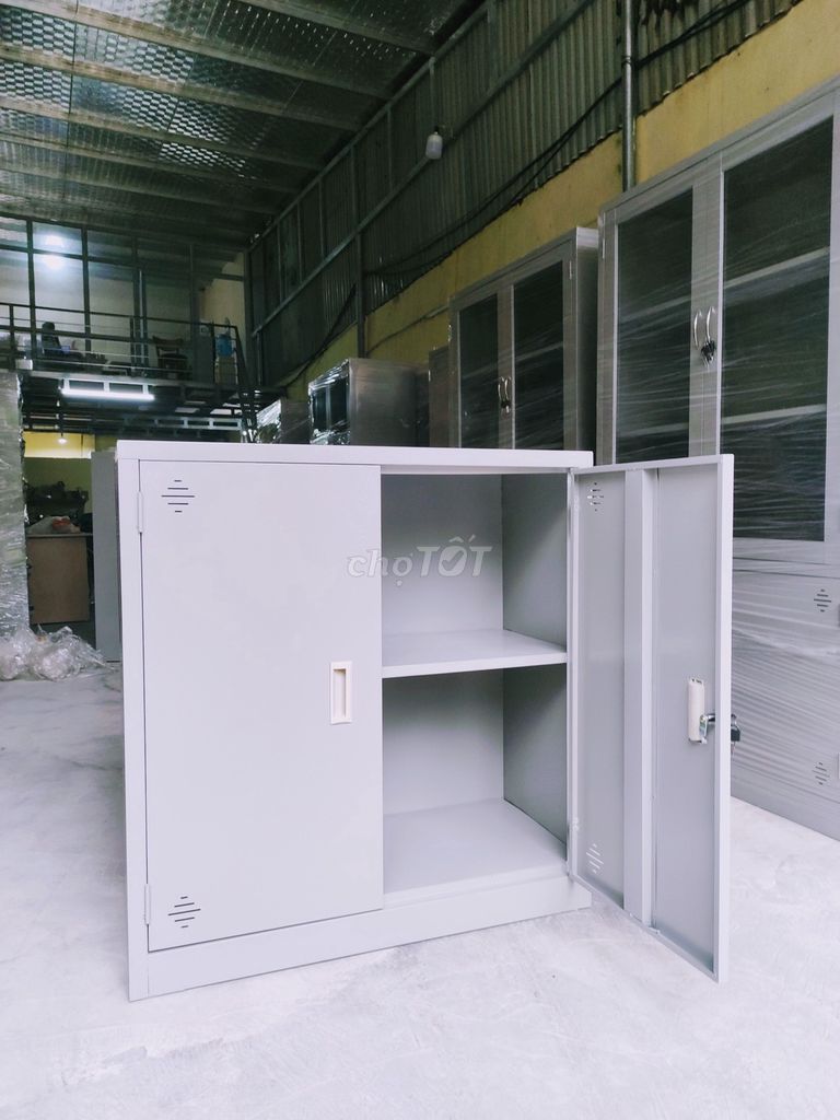 Tủ đựng tài liệu kim loại xám. Mua bán Đồ dùng văn phòng tại Quận Nam Từ Liêm Hà Nội được đăng bởi Nguyễn Văn Kiên hình 1
