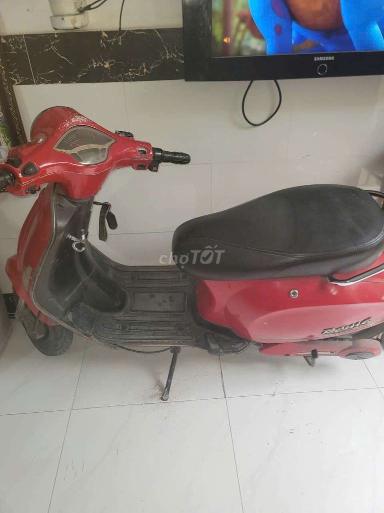 Thanh lý xe máy điện kiểu dáng vespa. Mua bán Xe điện tại Huyện Châu Thành Tiền Giang được đăng bởi Tan Dat hình 1