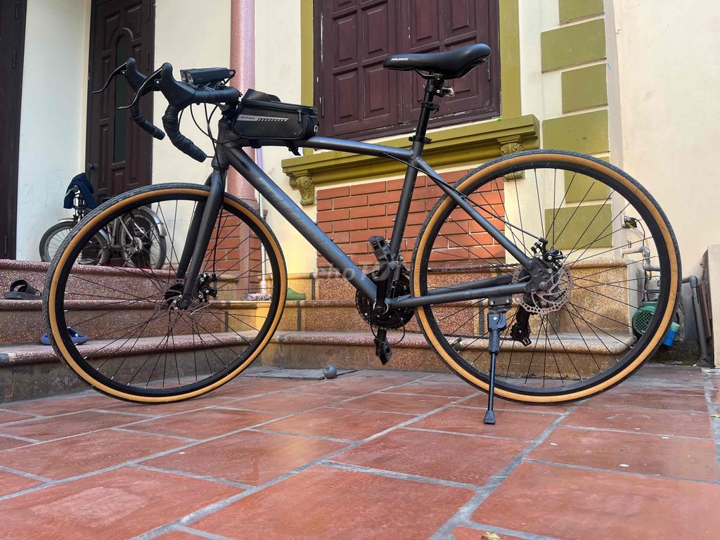 Xe đạp đua thể thao khung nhôm. Mua bán Xe đạp tại Huyện Thường Tín Hà Nội được đăng bởi Trường hình 3