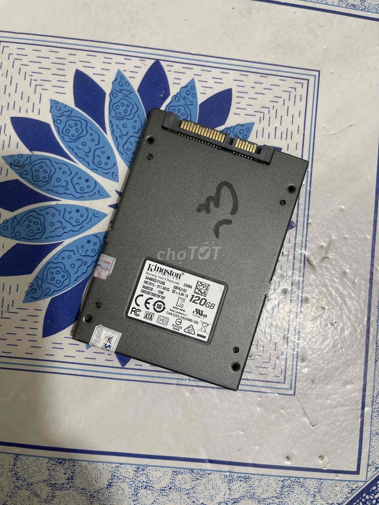 đã có win 10 PRO sẵn ổ cứng SSD 120G SK good