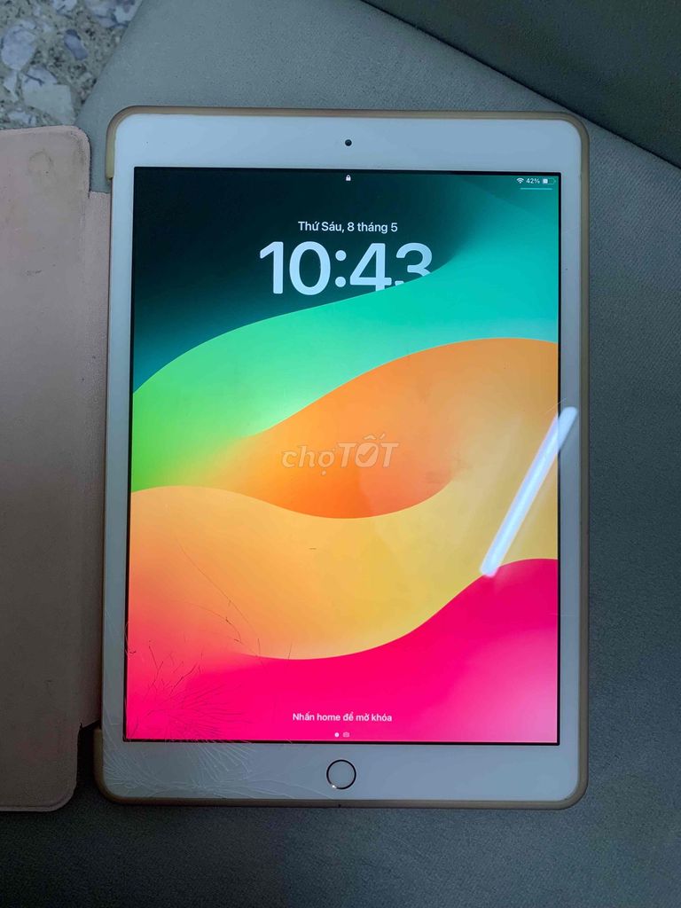 Apple iPad thế hệ 8 32GB Vàng. Mua bán Máy tính bảng tại Quận Ba Đình Hà Nội được đăng bởi Quạt Mo hình 1