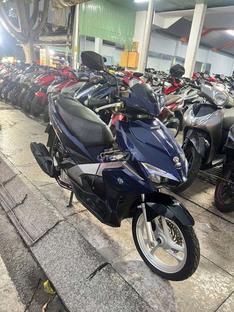 Honda Air Blade 2017 Синий Скутер