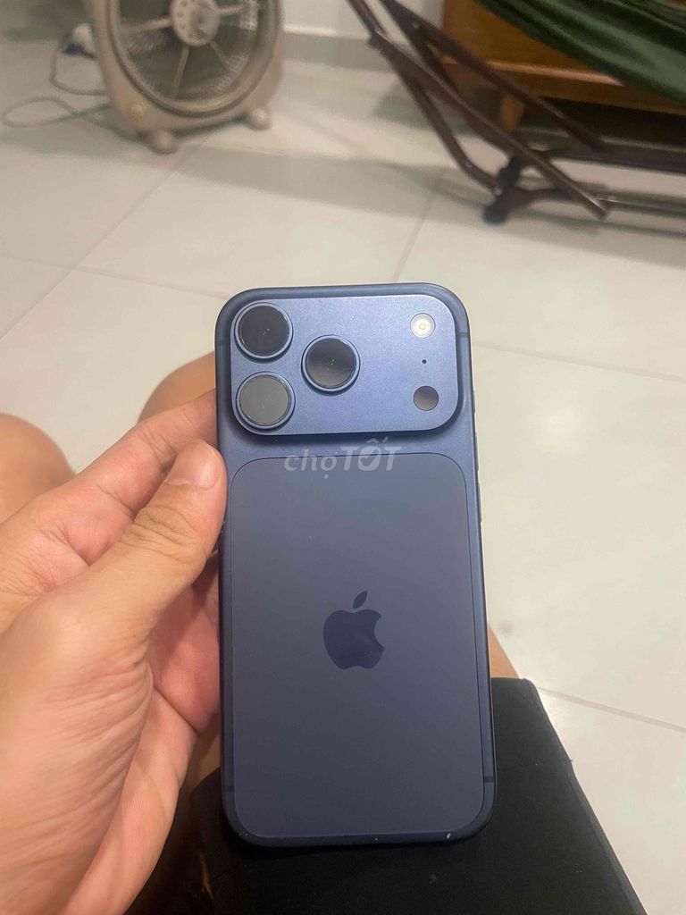 Cần tiền bán iphone 17 pro mới mua được 2 tháng. Mua bán Điện thoại tại Thành phố Thủ Đức Tp Hồ Chí Minh được đăng bởi Khoa hình 1