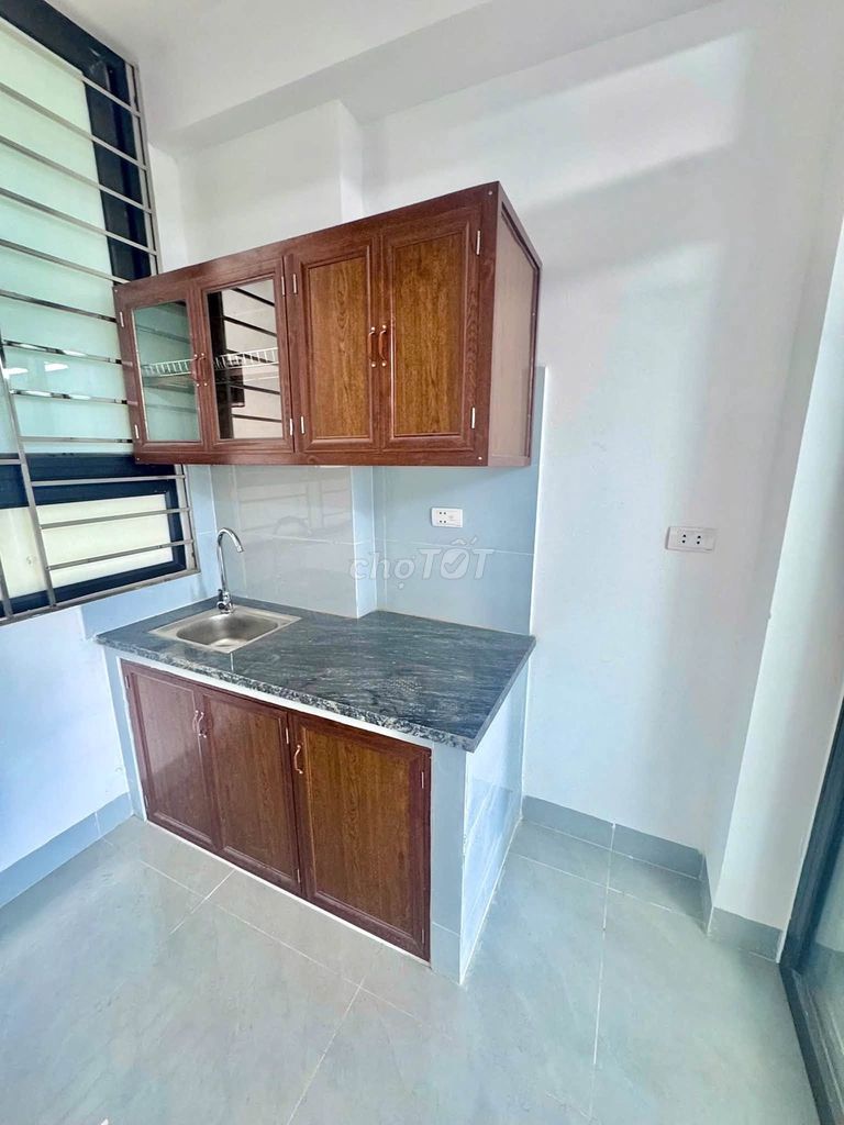 Phòng trọ 1N1B tầng 2 thang máy ngõ 250 Phan Trọng Tuệ