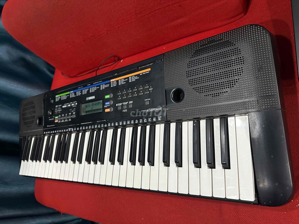 Đàn Yamaha Psr E253 âm thanh hay giá chỉ 1.8tr