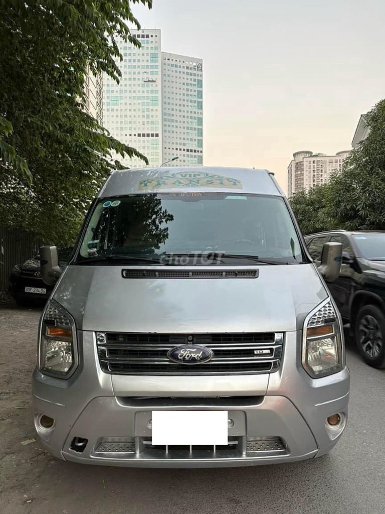 Ford Transit 2016 tải van 06 chỗ 940kg