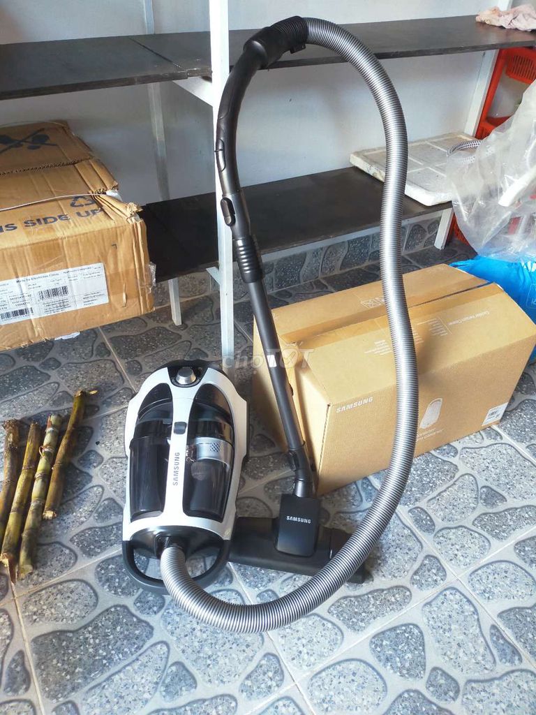 Máy hút bụi Samsung công suất mạnh 2200W. Mua bán Thiết bị vệ sinh, nhà tắm tại Quận Cẩm Lệ Đà Nẵng được đăng bởi Bùi Văn Thái  hình 1