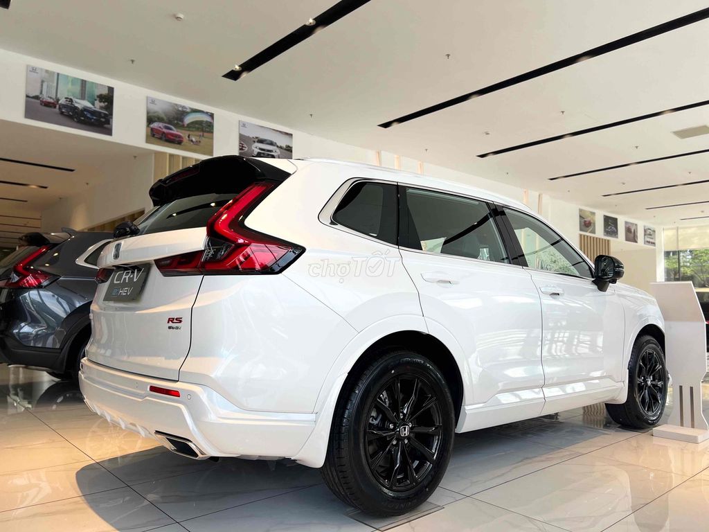 Honda CRV e:HEV RS, 1 xe Trắng cuối cùng, vay bao. Mua bán Ô tô tại Quận 7 Tp Hồ Chí Minh được đăng bởi Honda Ôtô Quận 7 hình 10
