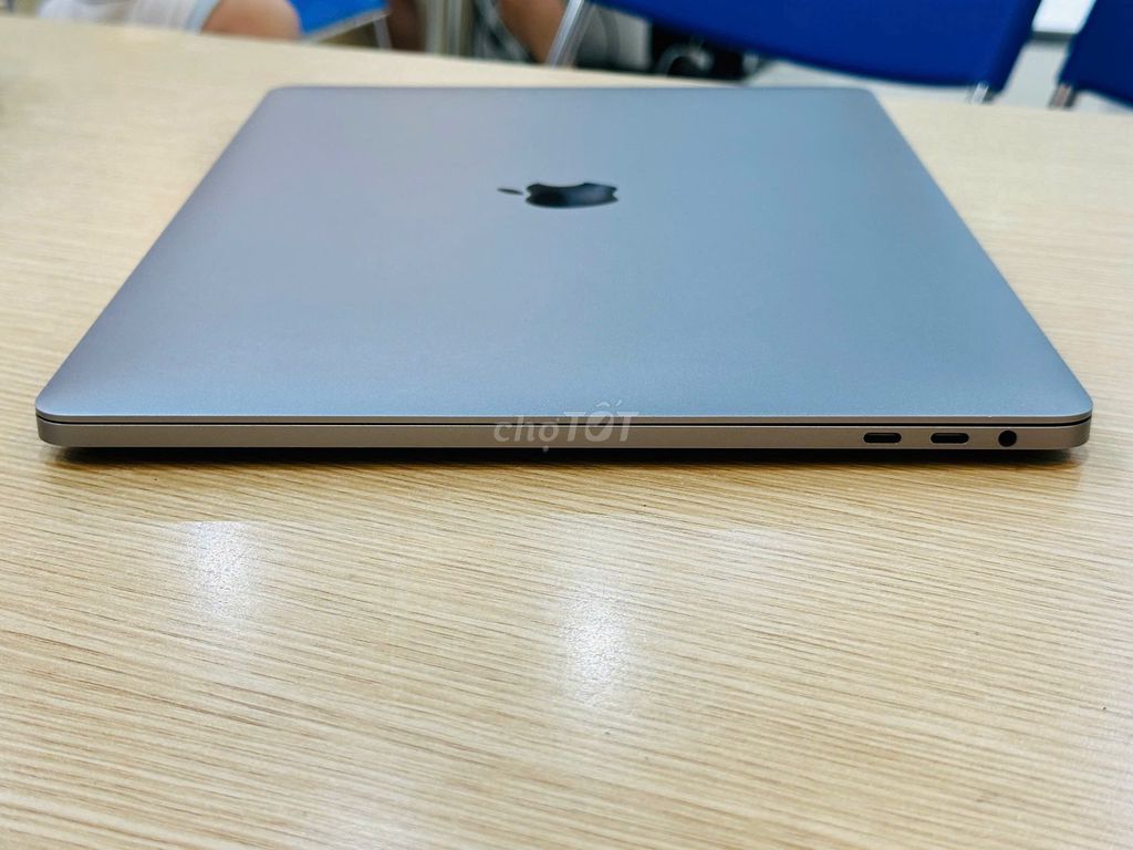Apple MacBook Pro 15 2017 i7 16GB/512GB Xám. Mua bán Laptop tại Quận Đống Đa Hà Nội được đăng bởi Thế Hoàng hình 1