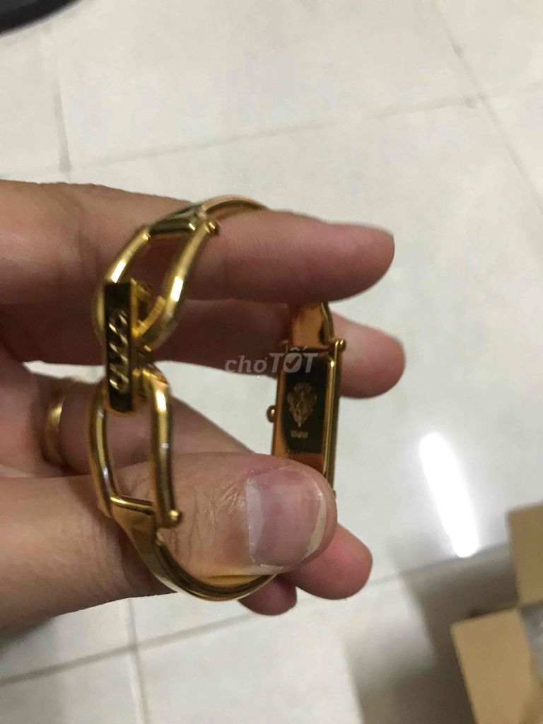 Còng tay đồng hồ Gucci chính hãng mạ vàng 18k gold