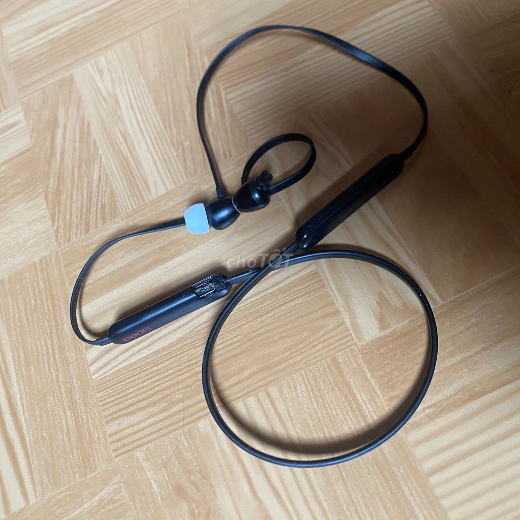 Tai nghe Beats Flex không lên nguồn. Mua bán Tivi, Âm thanh tại Huyện Hoài Đức Hà Nội được đăng bởi Kien hình 1