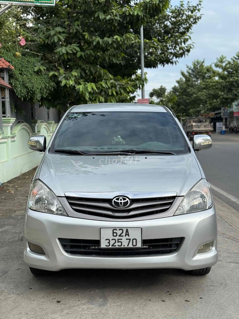 Toyota Innova 2009 G - 175000 km