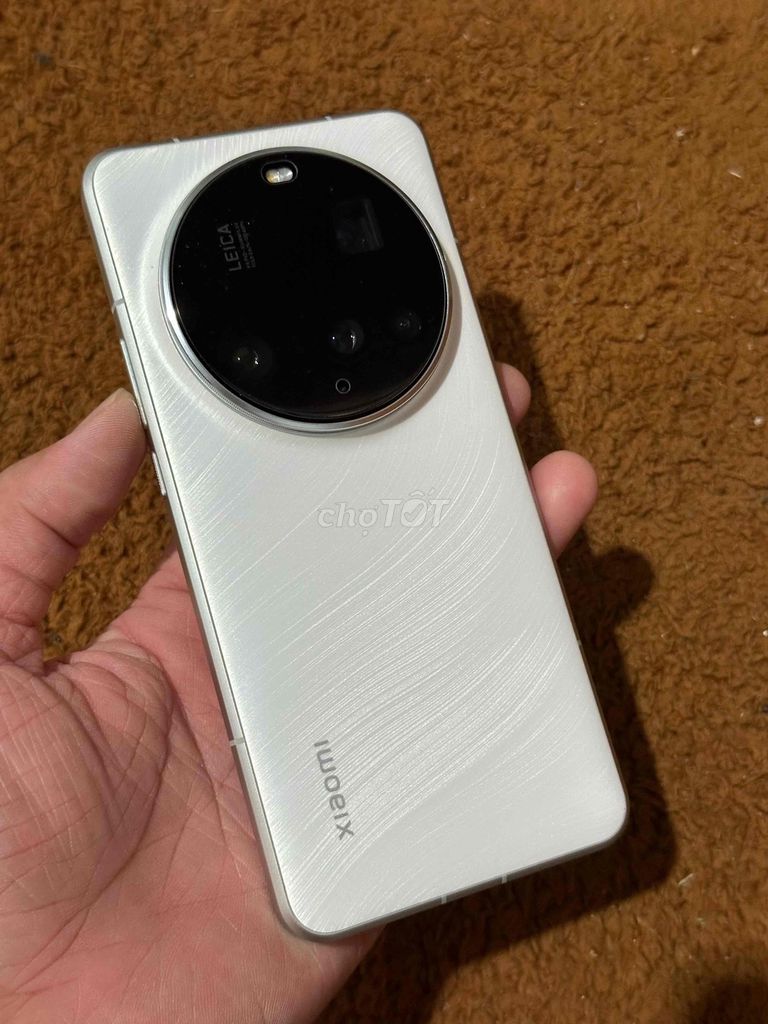 Xiaomi 15 Ultra 12GB/256GB trắng zin đẹp cần bán. Mua bán Điện thoại tại Thành phố Thủ Dầu Một Bình Dương được đăng bởi Hoàng hải hình 1