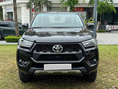 Toyota Hilux 2024 E 4x2 AT 3,4 vạn km!. Mua bán Ô tô tại Quận Hoàng Mai Hà Nội được đăng bởi Dương Xuân Trường