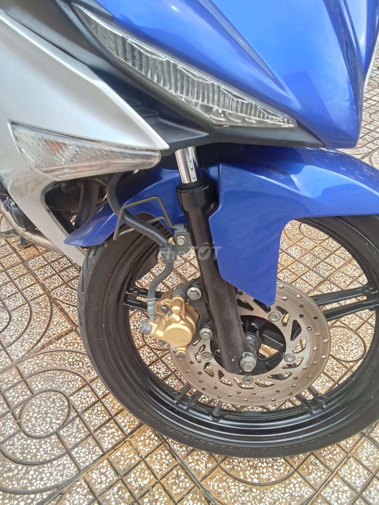 Cầm đồ thanh lý giá rẻ. Mua bán Xe máy tại Huyện Vũng Liêm Vĩnh Long được đăng bởi anh thi hình 4