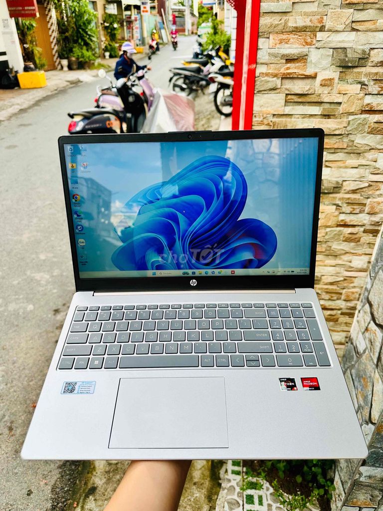 HP 15 FC0085AU Ryzen 5 16GB/512GB 15.6 inch Vàng. Mua bán Laptop tại Quận Ninh Kiều Cần Thơ được đăng bởi Thu mua laptop giá cao tại cần thơ hình 1