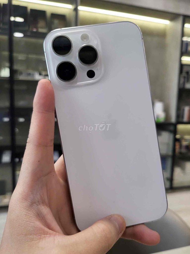 Apple iPhone 16 Pro Max 256GB Trắng LL/A Like New. Mua bán Điện thoại tại Quận 8 Tp Hồ Chí Minh được đăng bởi CA REM BÁN TÁO hình 1