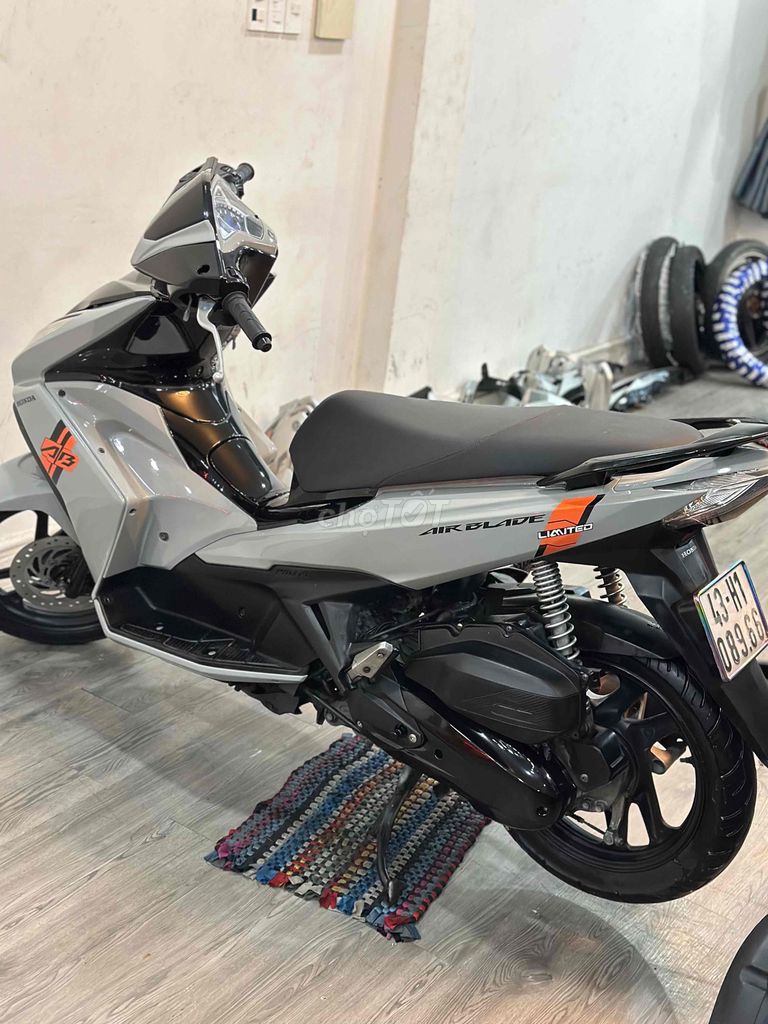 Ab 125 2015 xám xi măng siêu keng nợ xấu đưa 7tr. Mua bán Xe máy tại Quận Thanh Khê Đà Nẵng được đăng bởi Xe Máy Cũ Hải Nguyễn hình 6