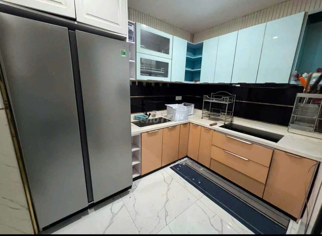 Furnished house with mezzanine off Nguyễn Chí Thanh — photo 9