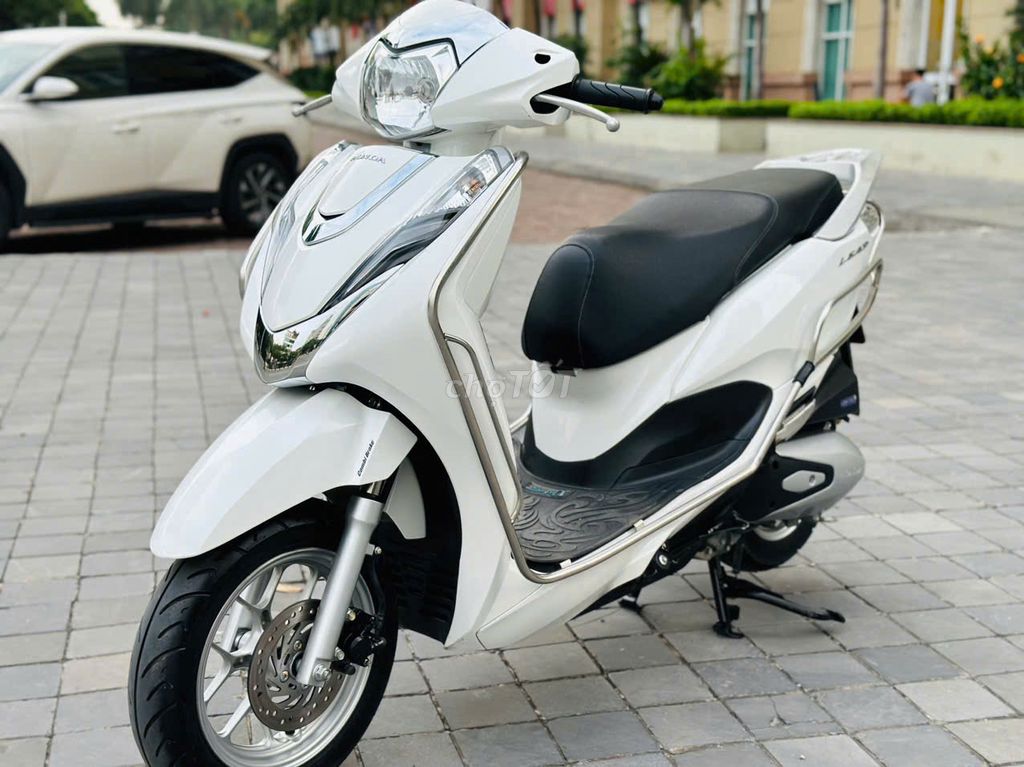 HONDA LEAD 125 4VAL XE MỚI 99.9% CHÍNH CHỦ. Mua bán Xe máy tại Quận Cầu Giấy Hà Nội được đăng bởi Mai Khánh hình 1