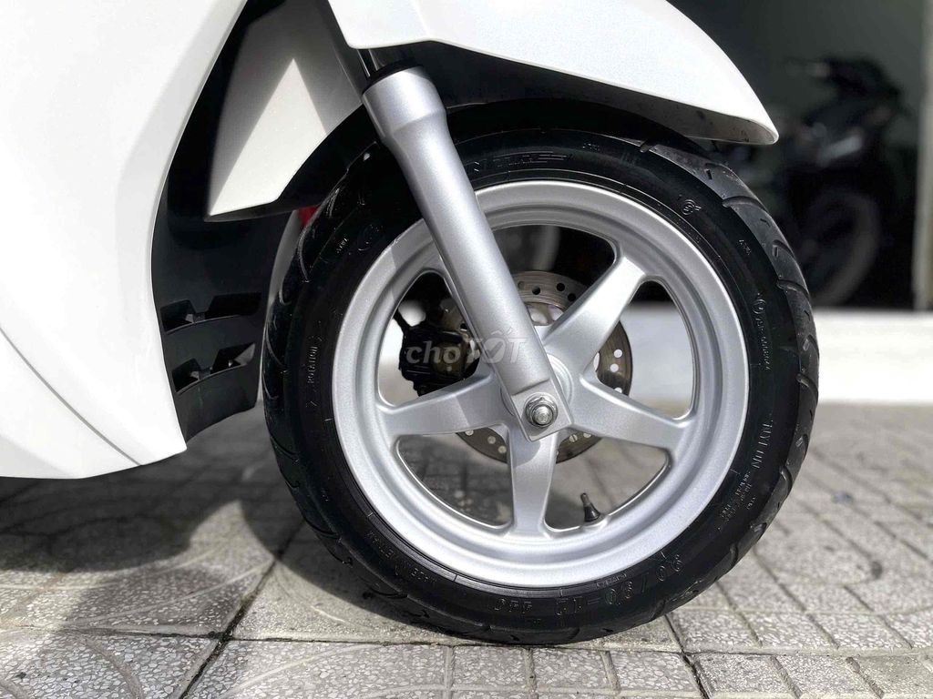 📣 Honda Lead Fi 125cc đời cuối Trắng Ngọc-Trinh Zi. Mua bán Xe máy tại Thành phố Rạch Giá Kiên Giang được đăng bởi Xe Máy Thanh Phương hình 10