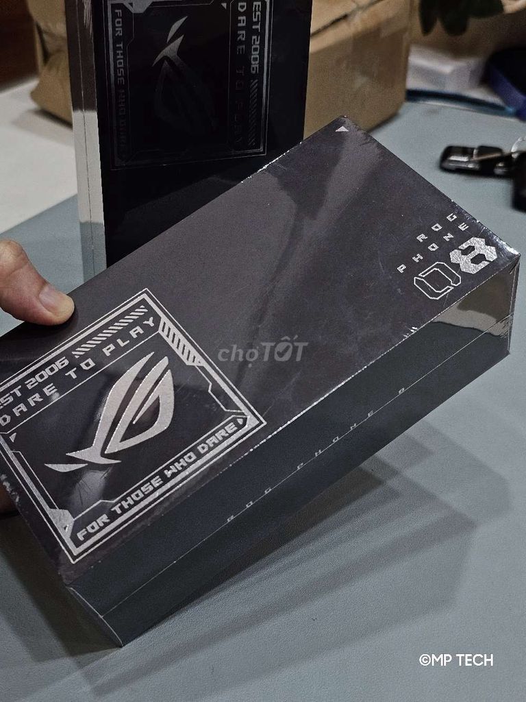 Asus ROG Phone 8 - Mới 100% New seal