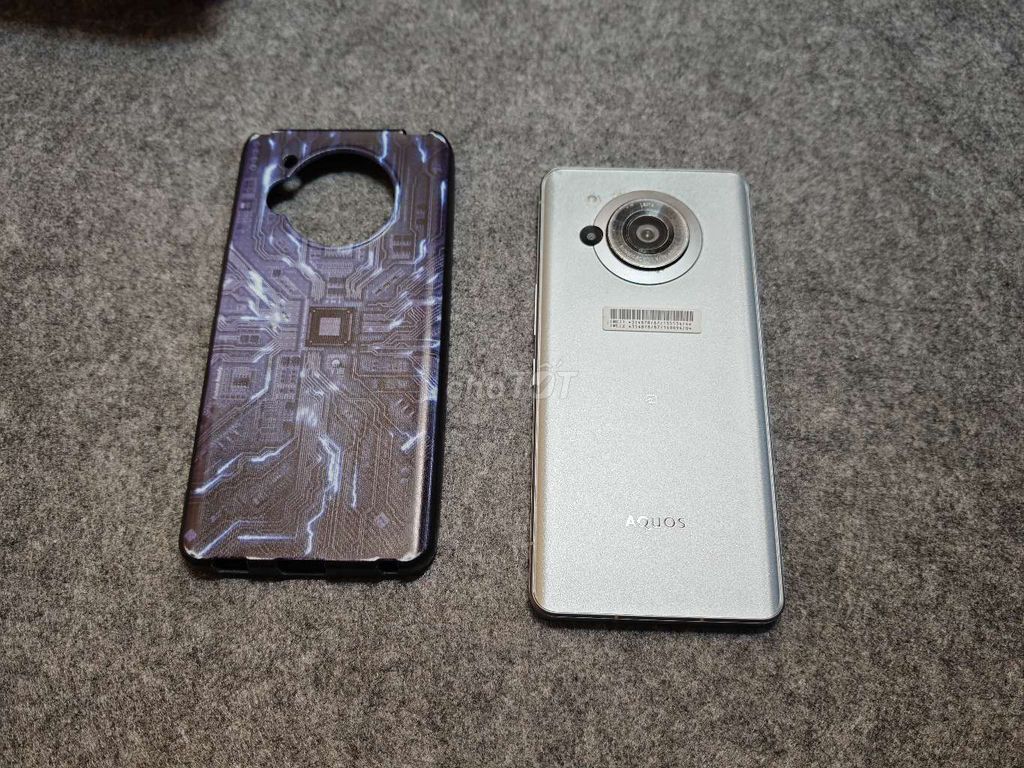 Sharp Aquos R7 12GB/256GB Bạc. Mua bán Điện thoại tại Quận 12 Tp Hồ Chí Minh được đăng bởi Nguyễn Trung Đức hình 1