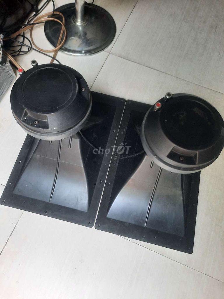 Loa Karaoke màu Đen đã dùng. Mua bán Tivi, Âm thanh tại Huyện Đức Hòa Long An được đăng bởi Văn hùng hình 1