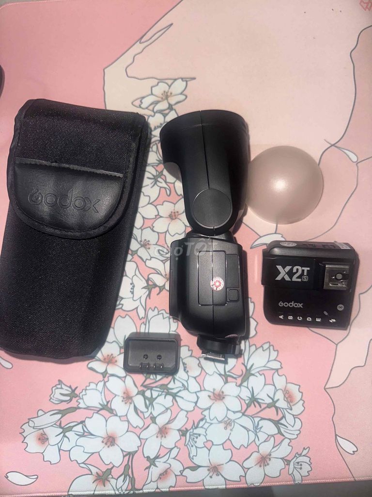 Đèn flash Godox V1S Sony Đen. Mua bán Máy ảnh, Máy quay tại Quận 3 Tp Hồ Chí Minh được đăng bởi Hoàng Huy hình 1